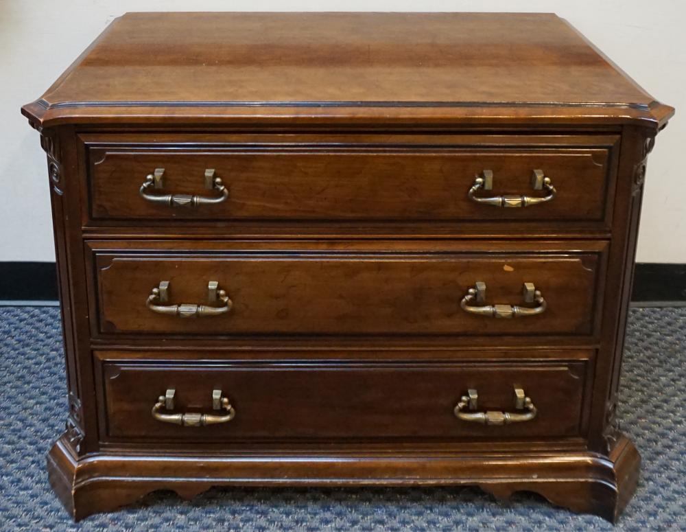 DAVIS CABINET CO. CHERRY SIDE