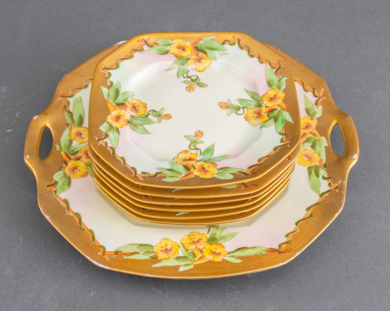D&CO. LIMOGES TRUMPET VINE CAKE