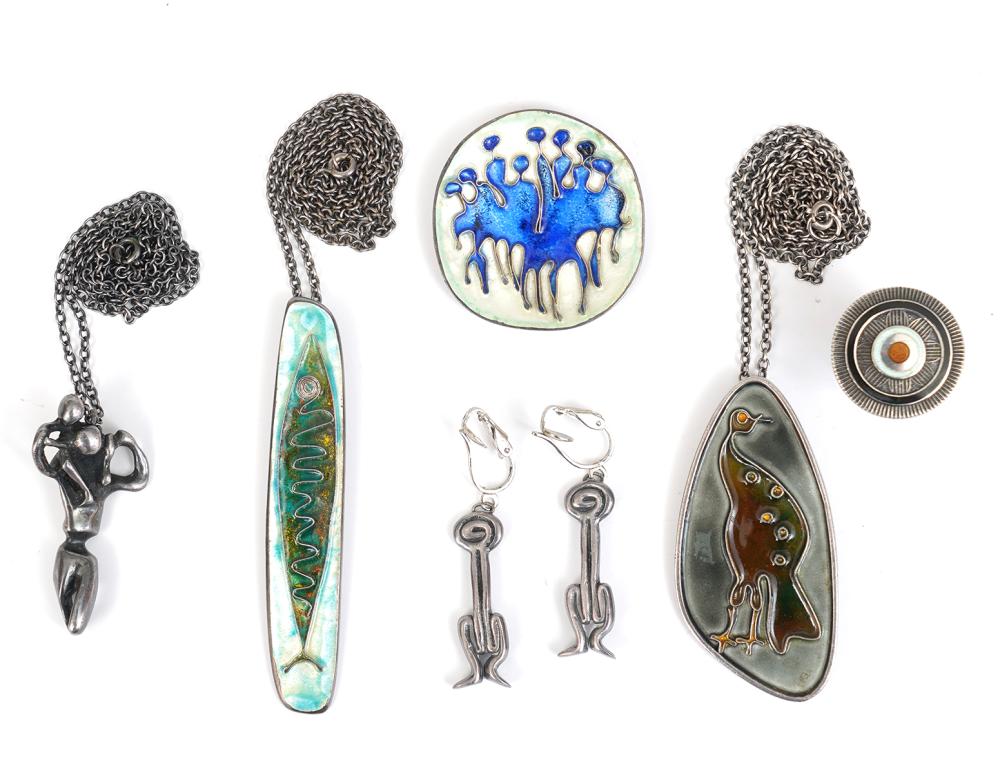 DE PASSILLE STERLING & ENAMEL 6 PC.