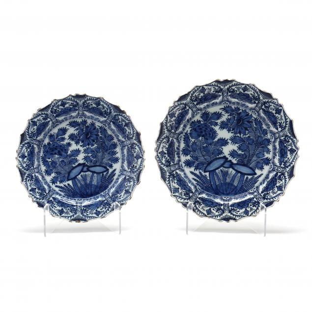 DE PORCELEYNE BEYL  TWO DUTCH DELFT
