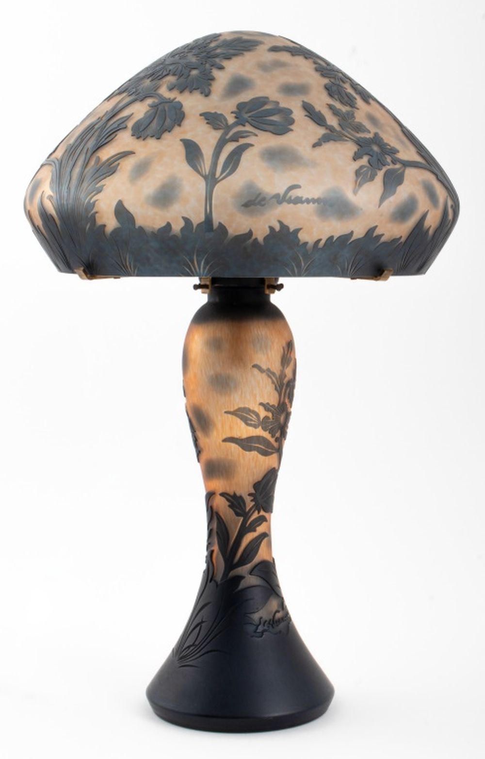 DE VIANNE FRENCH CAMEO GLASS LAMP