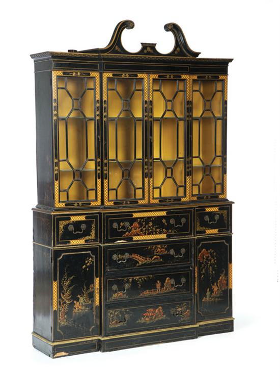 DECORATED CHINESE-STYLE CABINET. 