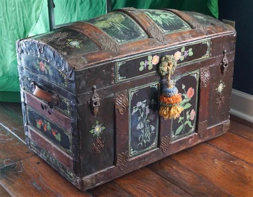 DECORATED METAL BOUND DOME TOP