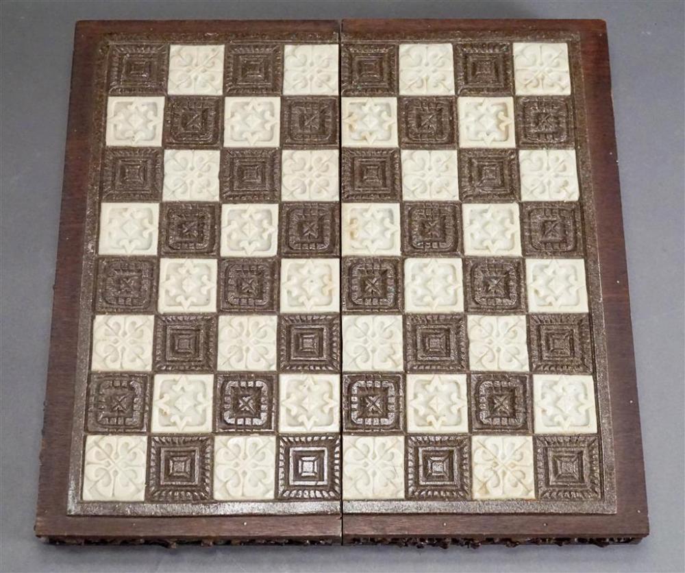 DECORATED WOOD CHESS SET WITH