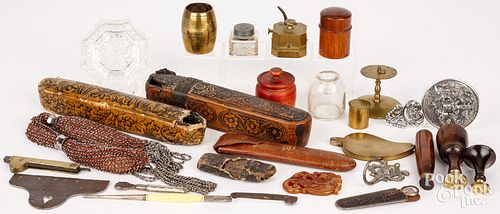 DECORATIVE ACCESSORIESDecorative