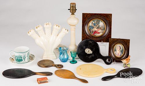 DECORATIVE ACCESSORIESDecorative