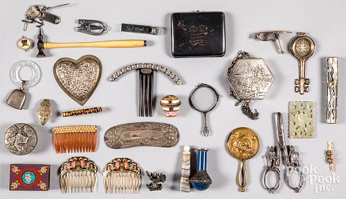 DECORATIVE ACCESSORIESDecorative