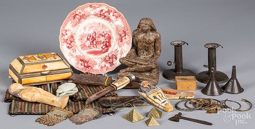 DECORATIVE ACCESSORIESDecorative
