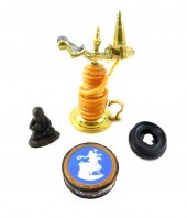 DECORATIVE AND DESK ACCESSORIE