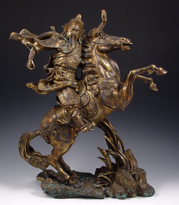 DECORATIVE CHINESE BRONZE STATUE OF