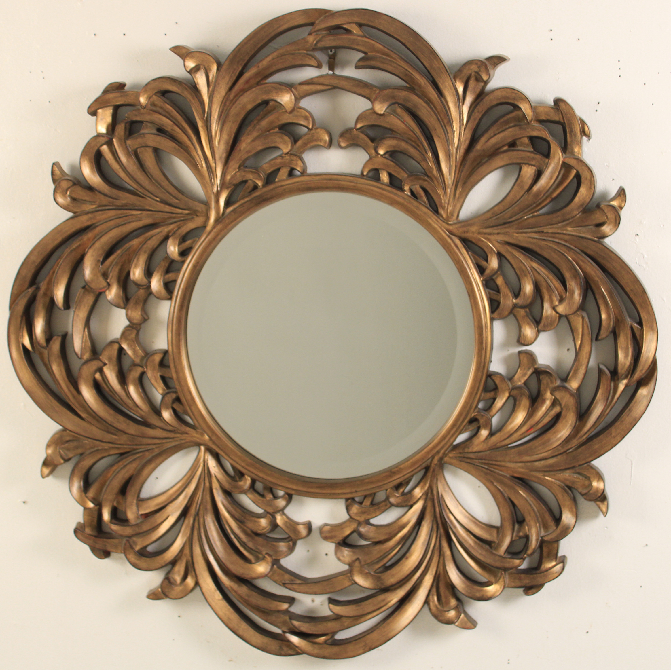 DECORATIVE FLORENTINE STYLE WALL