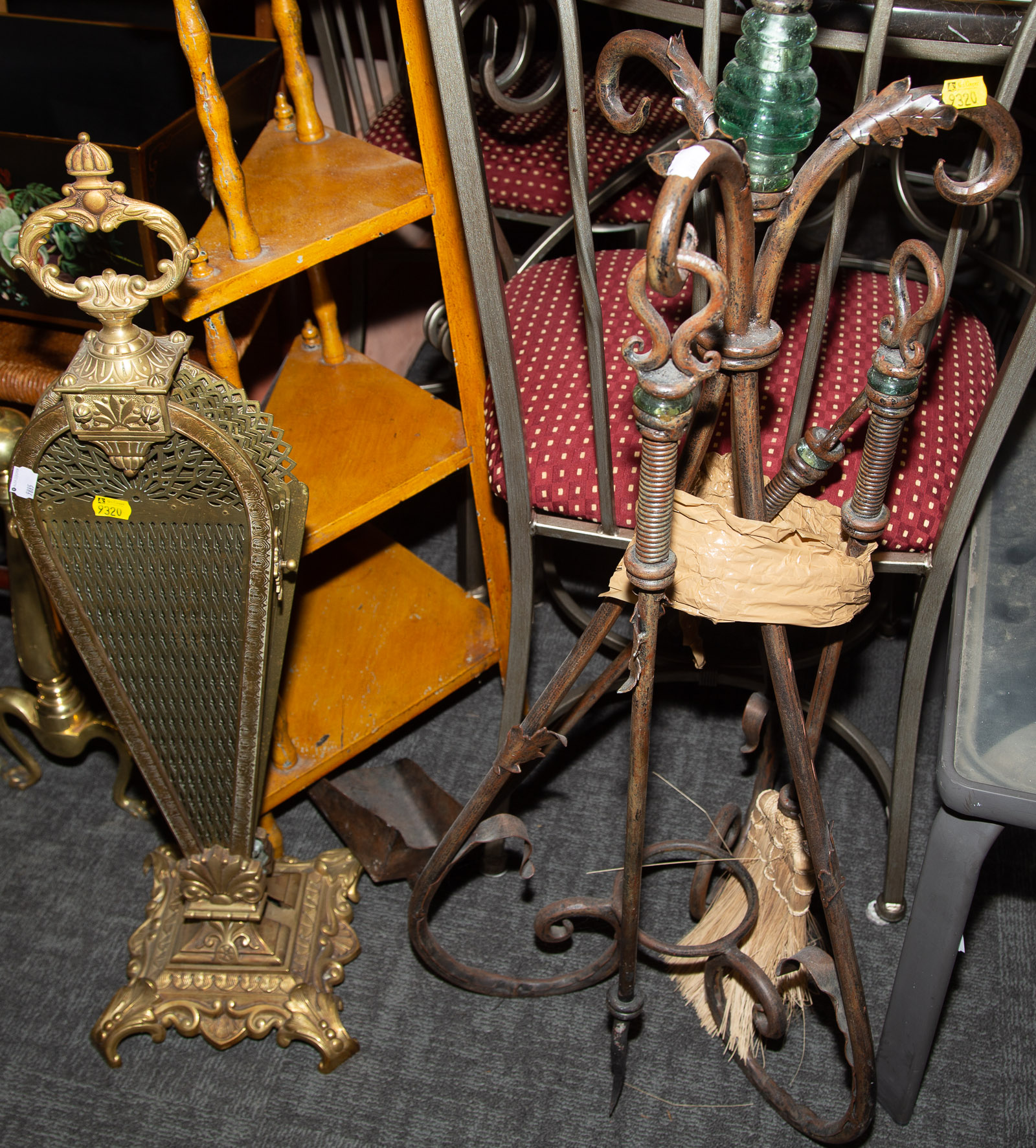 DECORATIVE ITEMS; FURNITURE;