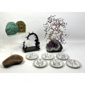 Decorative Lot. Amethyst Geode