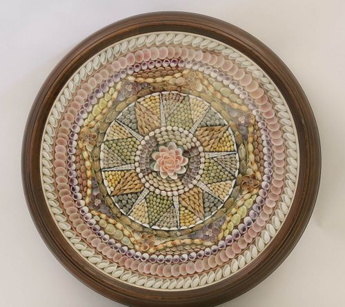 DECORATIVE ROUND SAILOR'S VALENTINE