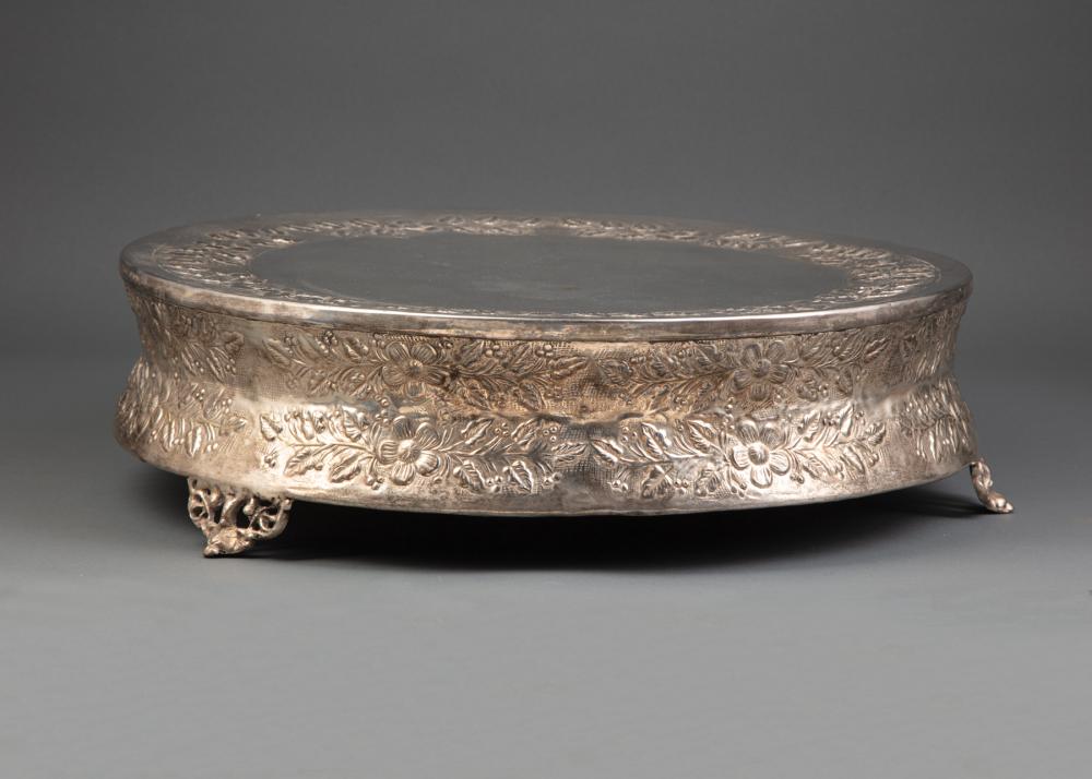 DECORATIVE SILVERPLATE CAKE