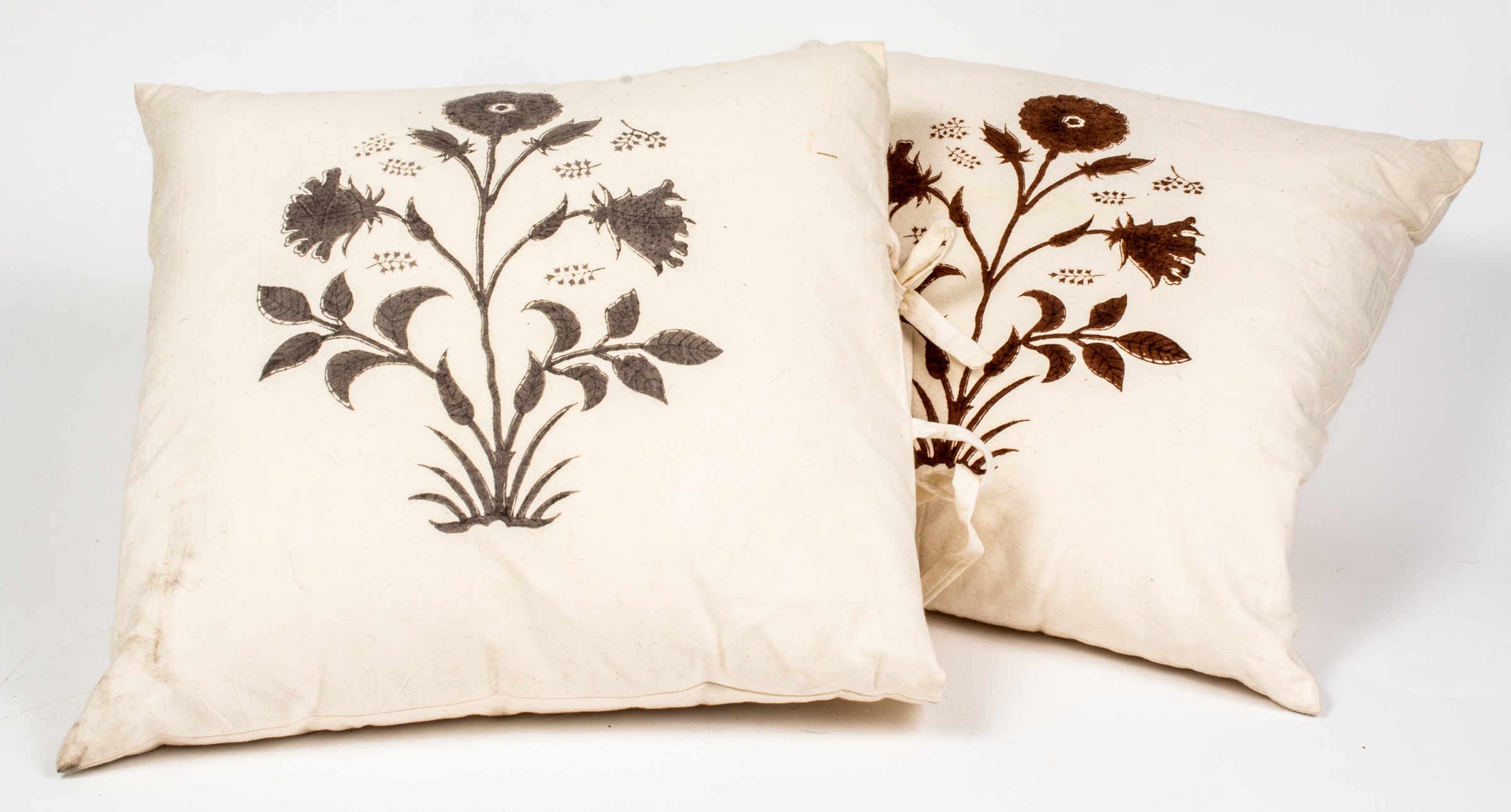 DECORATIVE THROW PILLOWS, PAIR Pair