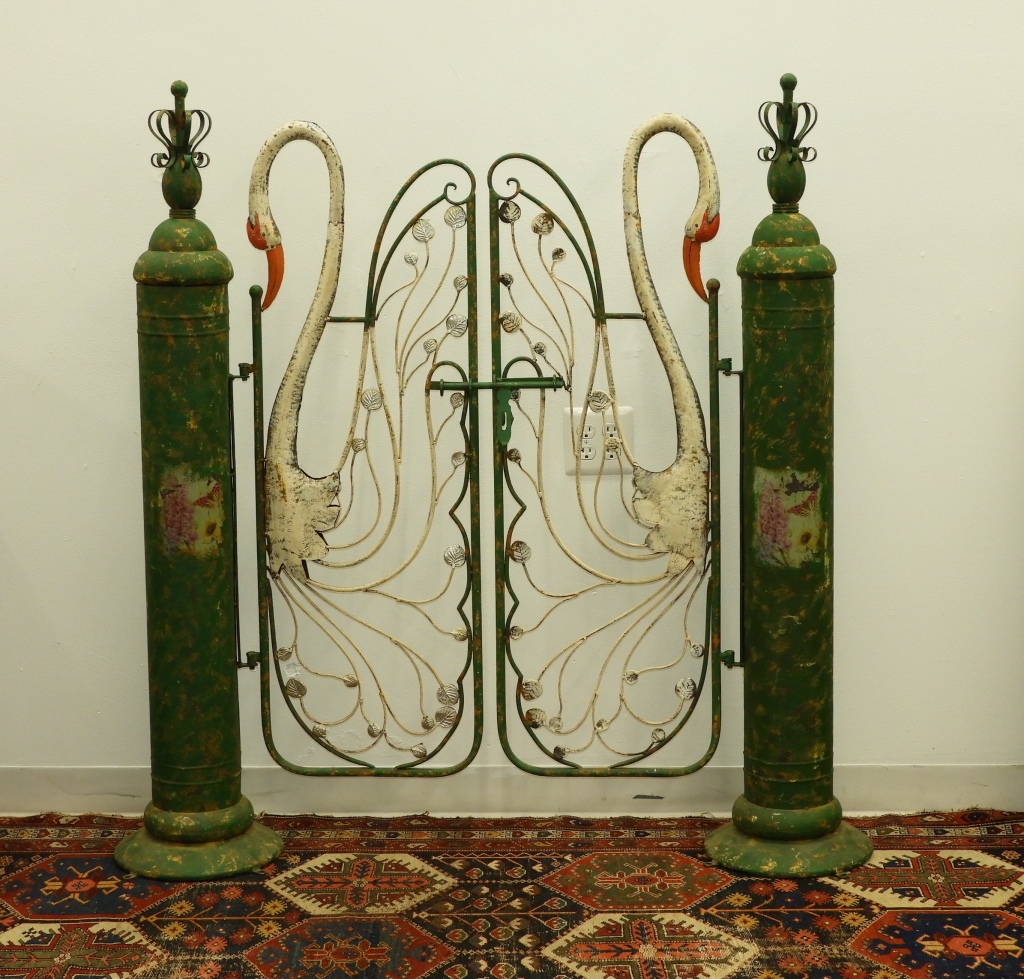 DECORATIVE TOLE STYLE PAINTED TIN