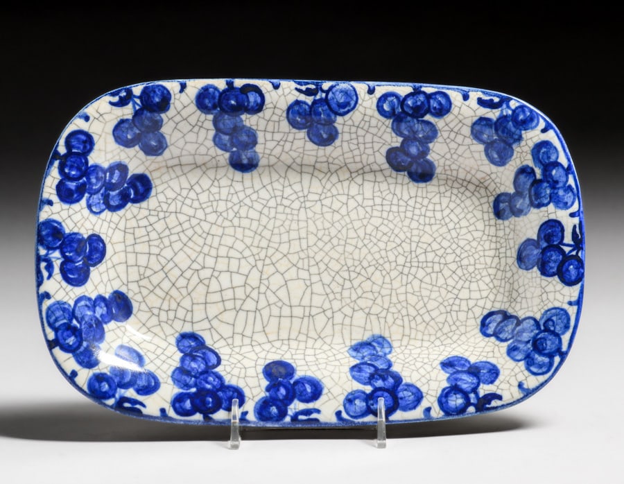 DEDHAM POTTERY GRAPEVINE