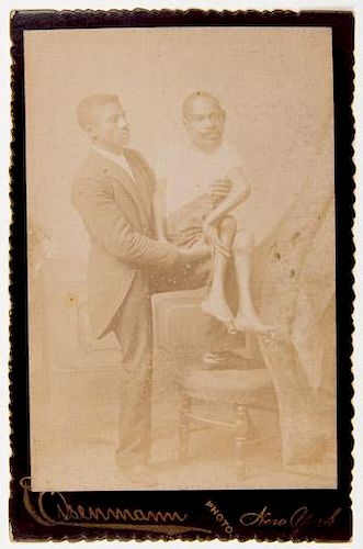 DEFORMED MAN SIDESHOW CABINET
