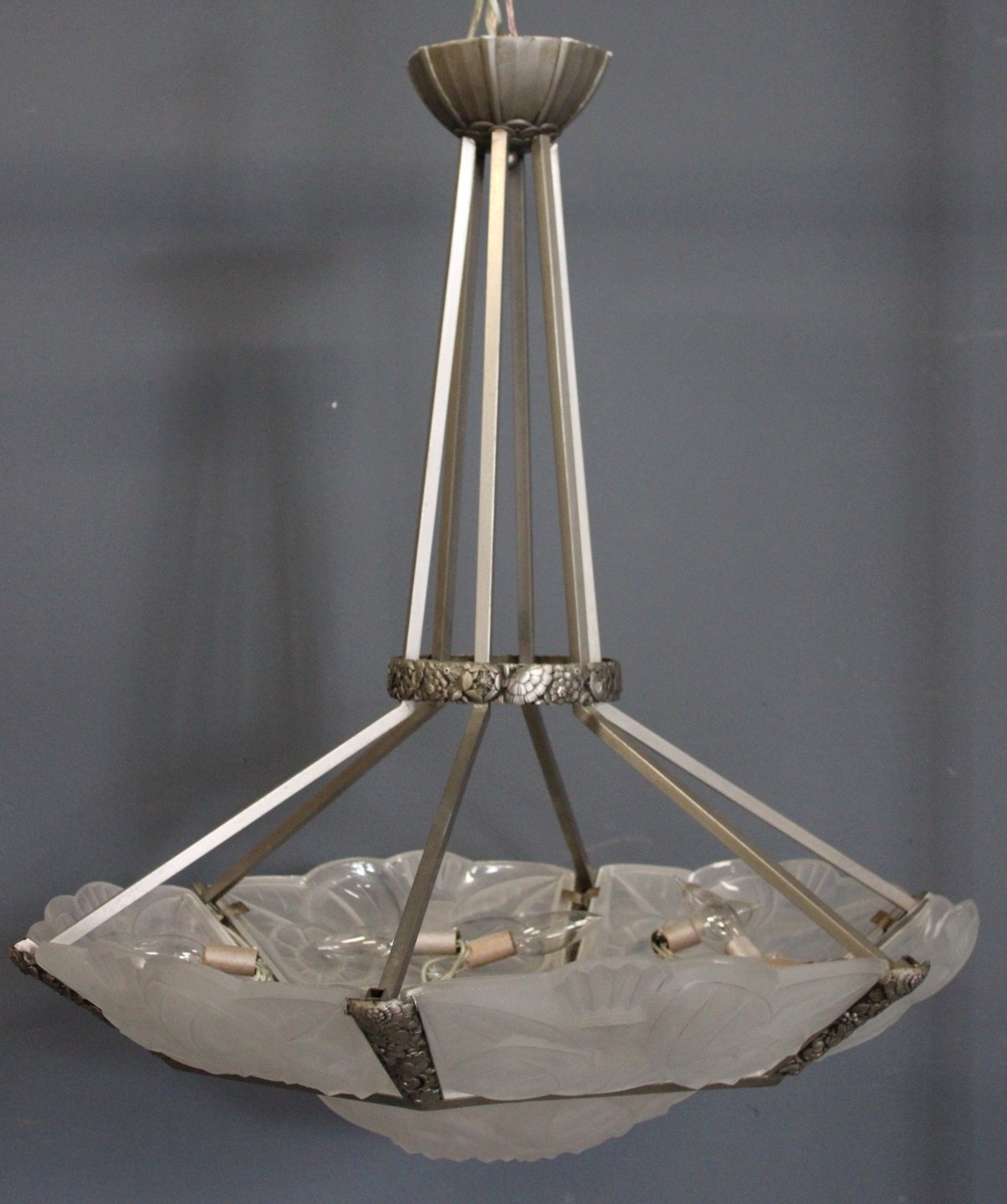 DEGUE SIGNED FRENCH ART DECO