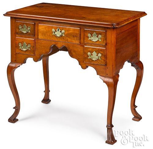 DELAWARE VALLEY QUEEN ANNE WALNUT