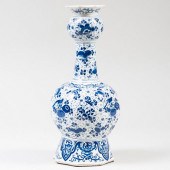 DELFT BLUE AND WHITE FACETED V
