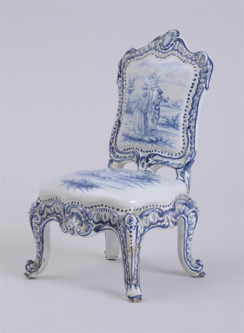 DELFT BLUE AND WHITE MODEL OF A