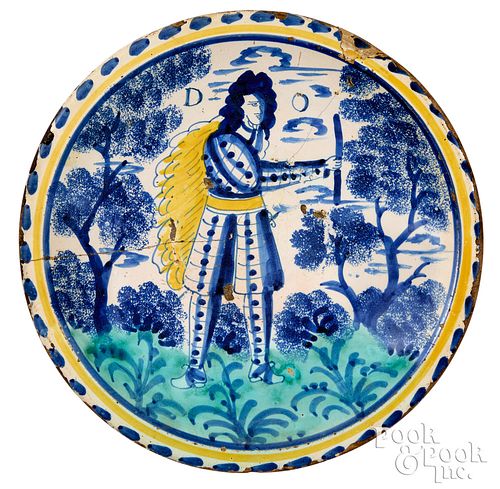 DELFT BLUE DASH PORTRAIT CHARGER,