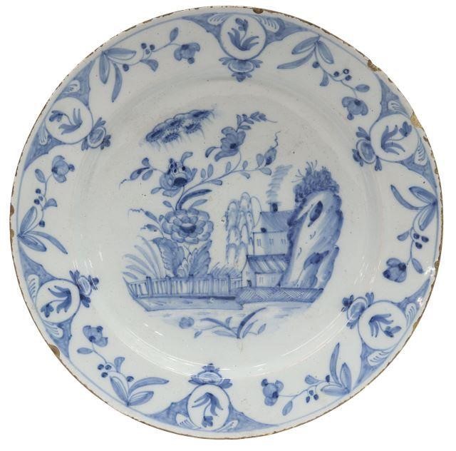 DELFT BLUE & WHITE FAIENCE CHARGER,