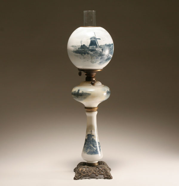 Delft oil banquet lamp; paint and