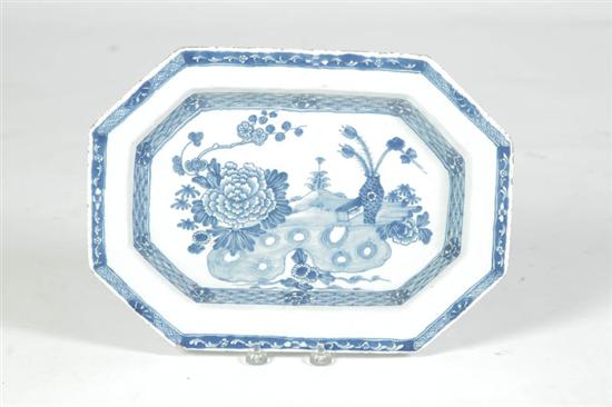 DELFT PLATTER.  Possibly Ireland 