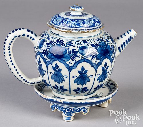 DELFTWARE BLUE AND WHITE TEAPOT AND