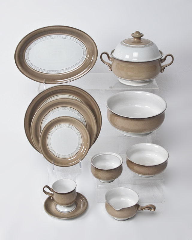 DENBY ENGLISH STONEWARE CHINA IN