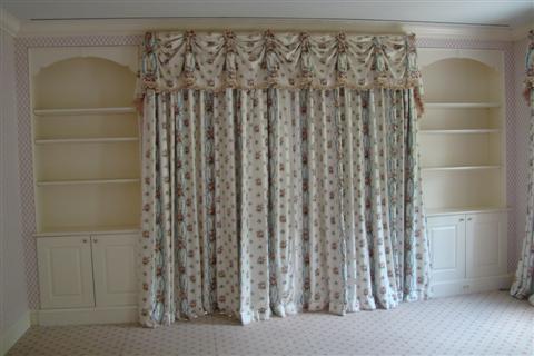 DESIGNED BY DAVID EASTON A PAIR