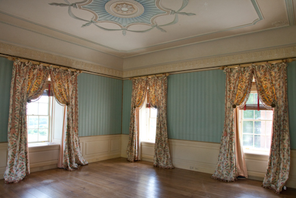 DESIGNED BY DAVID EASTON THREE