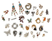 DESIGNER EMBELLISHED BROOCH AN