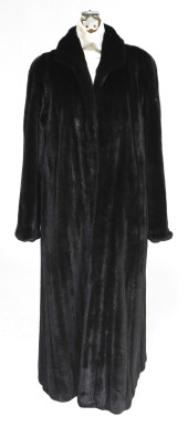 DESIGNER: FULL LENGTH BLACKGLA