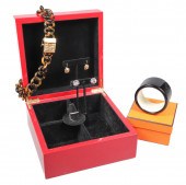 Designer jewelry grouping to i