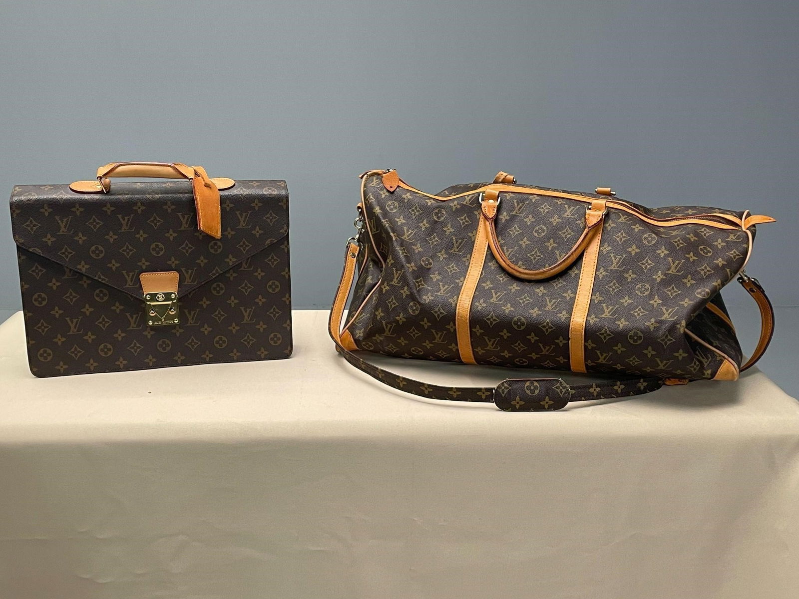 DESIGNER LOUIS VUITTON DUFFLE BAG