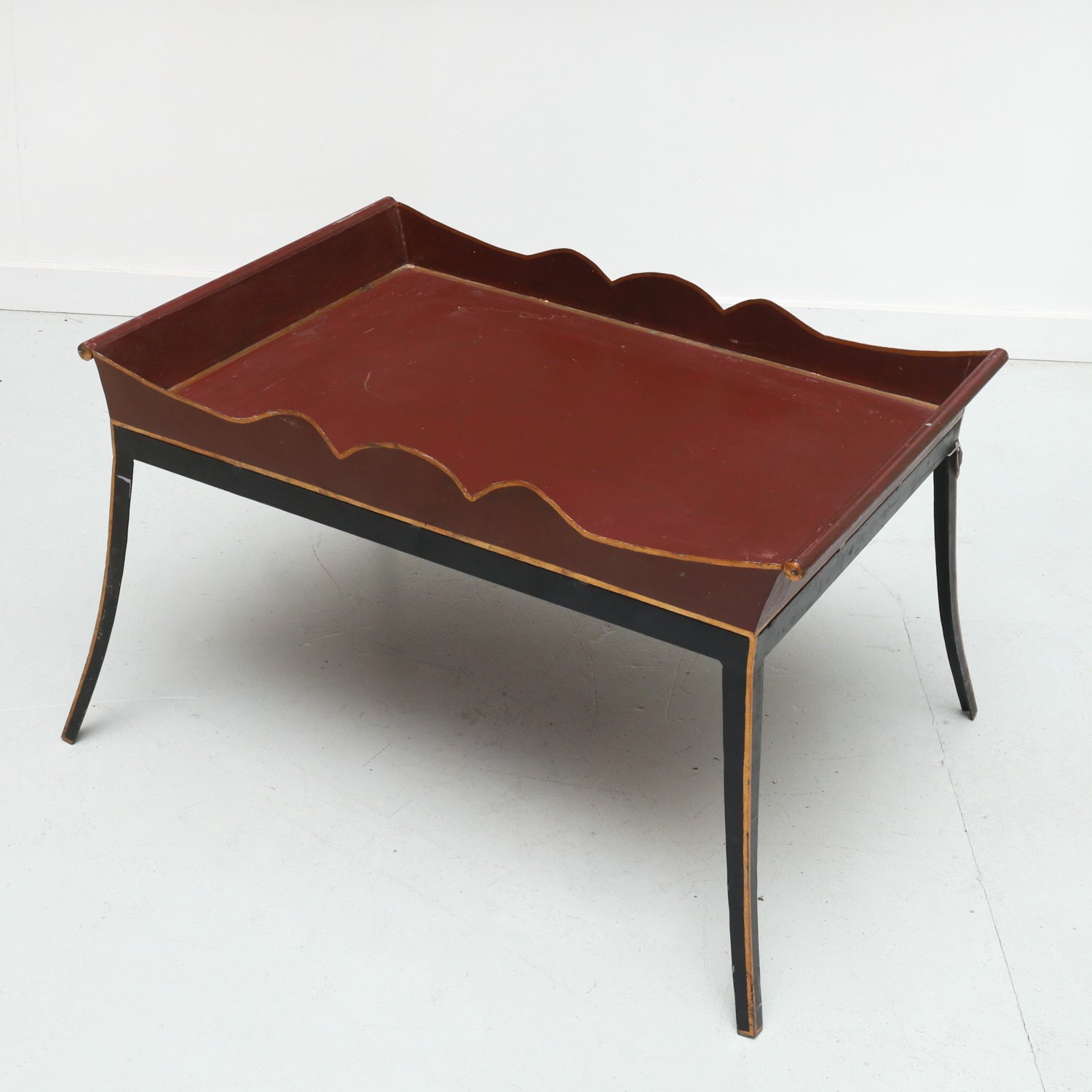 DESIGNER TOLE PEINTE TRAY TOP