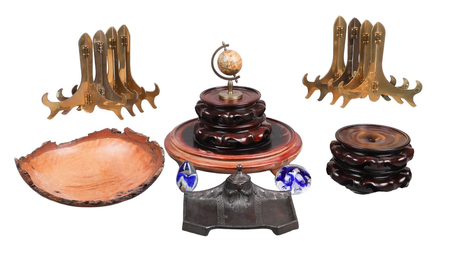 Desk and decorator group to include