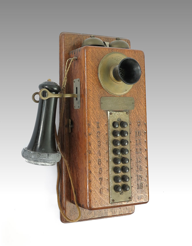 DEVEAU OAK WALL INTERCOM TELEPHONE: