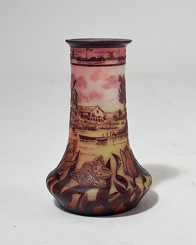 DEVEZ VASELarge DeVez Cameo glass