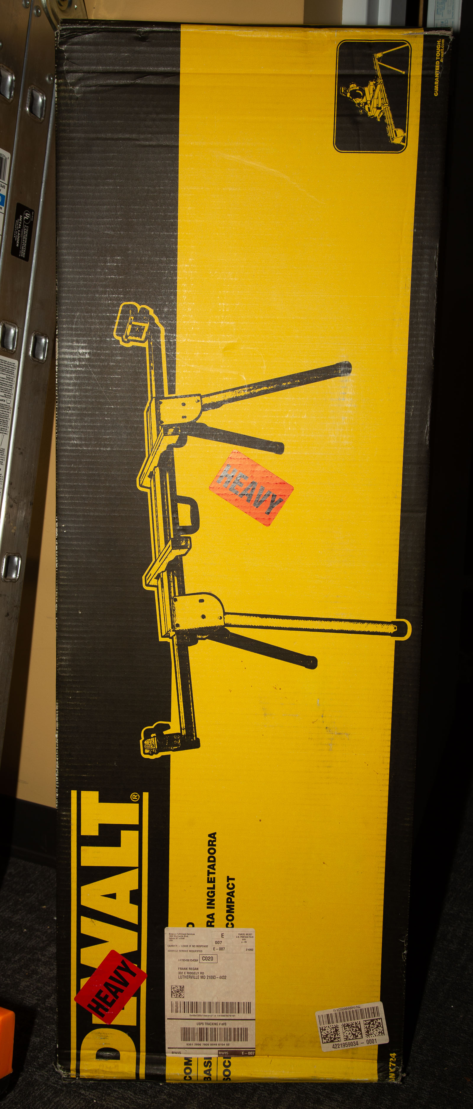 DEWALT COMPACT MITER SAW STAND .