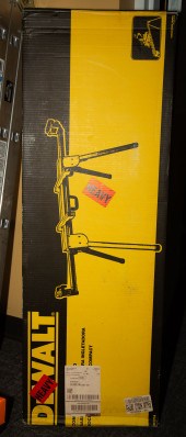 DEWALT COMPACT MITER SAW STAND