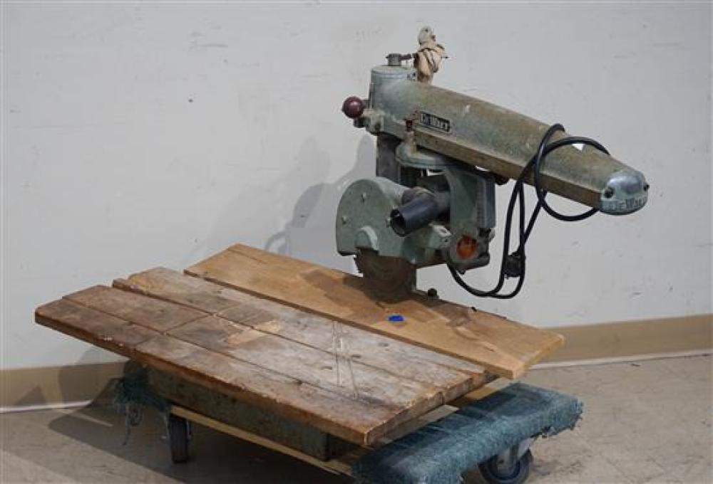 DEWALT RADIAL ARM SAWDeWalt