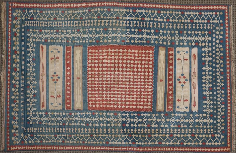 DHURRIE RUG, 7 FT X 4 FT 8