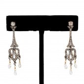 DIAMOND & 18K YG CHANDELIER EA