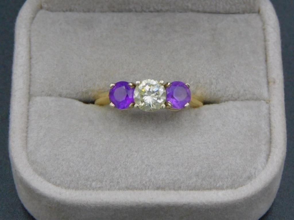 DIAMOND AND AMETHYST LADIES RING.