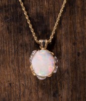 DIAMOND AND AUSTRALIAN OPAL PE